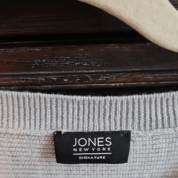 Jones New York Light Gray Knit Sweater - Picture 2 of 4